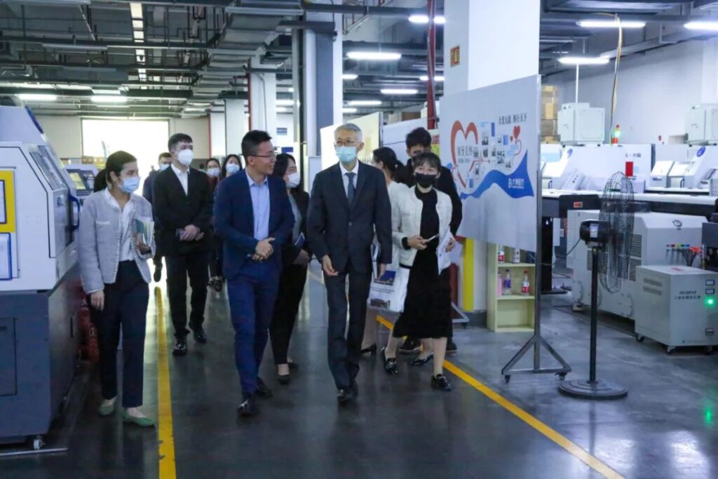 カテゴリー お手伝いできること お客様のご都合のよい方法でご連絡ください。メールまたは電話で24時間年中無休で対応しております。お問い合わせ 新製品